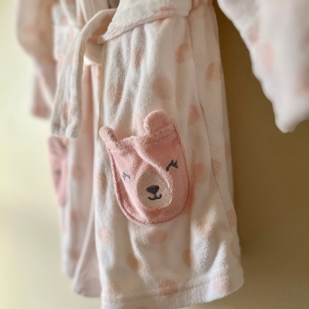 Pastel Pink Girl Bath Bundle: 1 Bear Bathrobe 3 Daisy Stripes Microfiber Towels